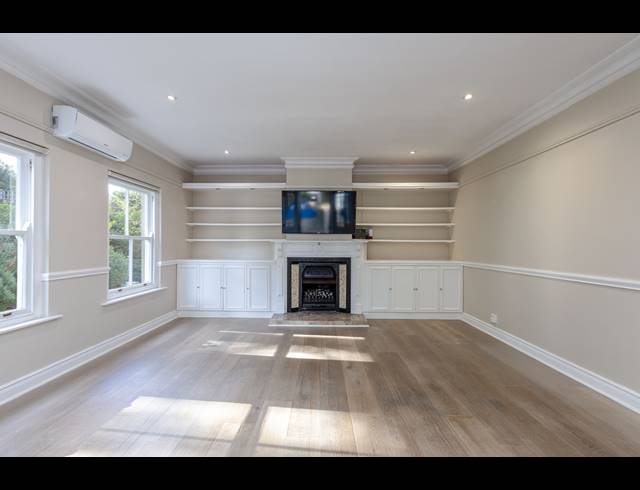 5 BEDROOM HOUSE TO LET IN RUYTEPLAATS